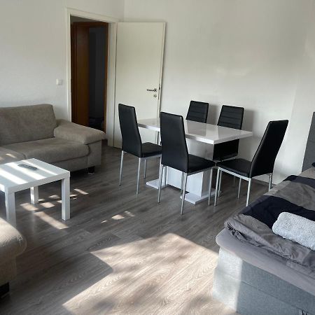 Apartment Bis Zu 8 Einzelbetten Stellplatz Wifi Essen Exteriör bild