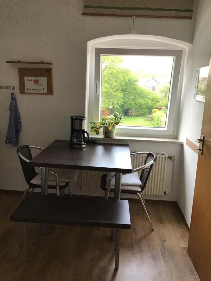 Apartment Bis Zu 8 Einzelbetten Stellplatz Wifi Essen Exteriör bild
