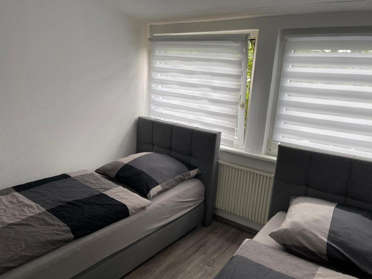 Apartment Bis Zu 8 Einzelbetten Stellplatz Wifi Essen Exteriör bild